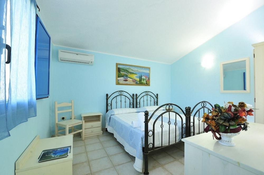 Hotel Baia Cea Бари-Сардо Экстерьер фото