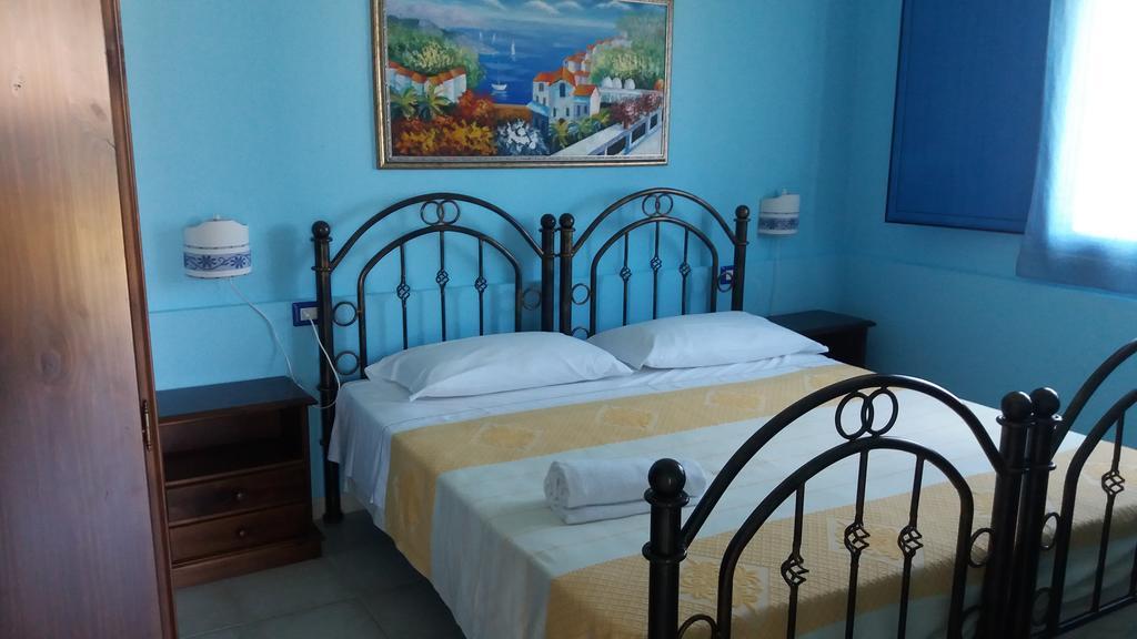 Hotel Baia Cea Бари-Сардо Экстерьер фото