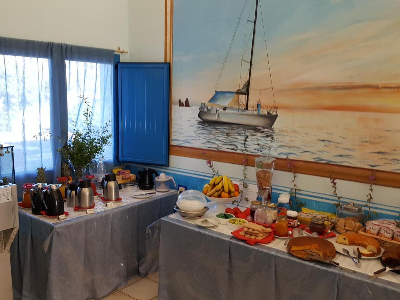 Hotel Baia Cea Бари-Сардо Экстерьер фото